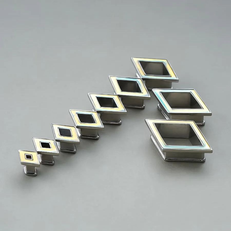 RHOMBUS IRIDESCENT TUNNELS