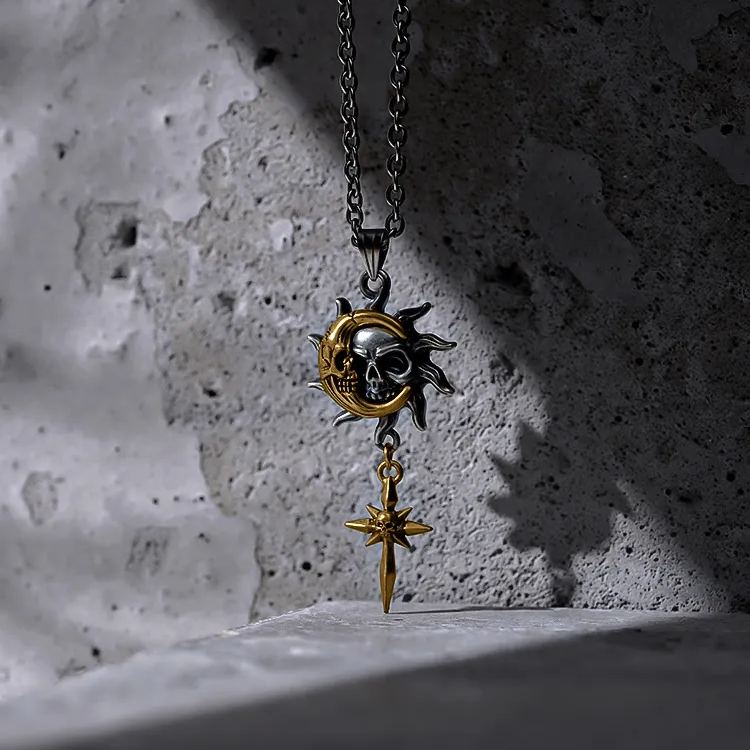 Totenkopf-Halskette „Ewiger Kreis“