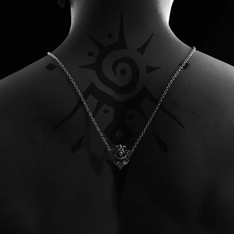 REBELLIOUS JOKER ROSE NECKLACE