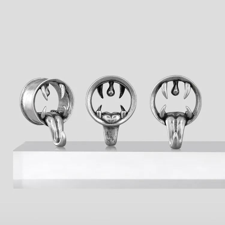 DEMON'S JAWS TUNNELS