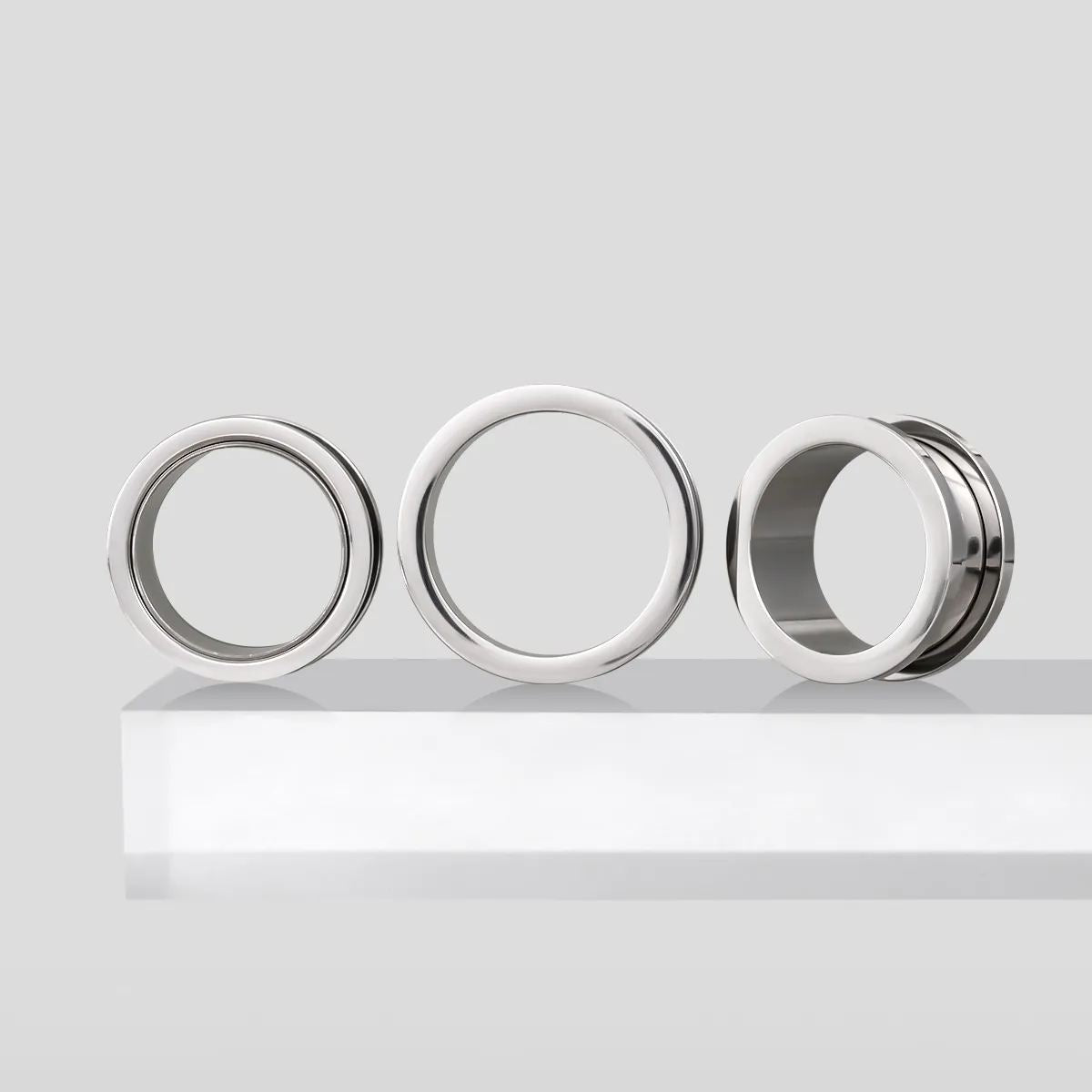 MINIMALIST CIRCLE TITANIUM TUNNELS