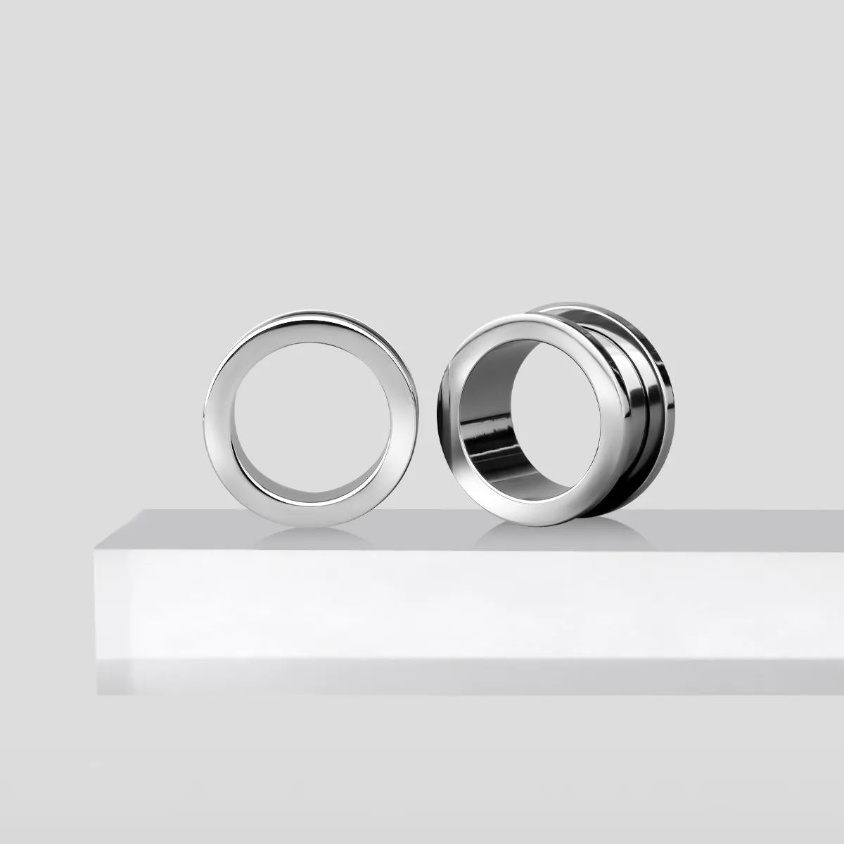 MINIMALIST CIRCLE TITANIUM TUNNELS