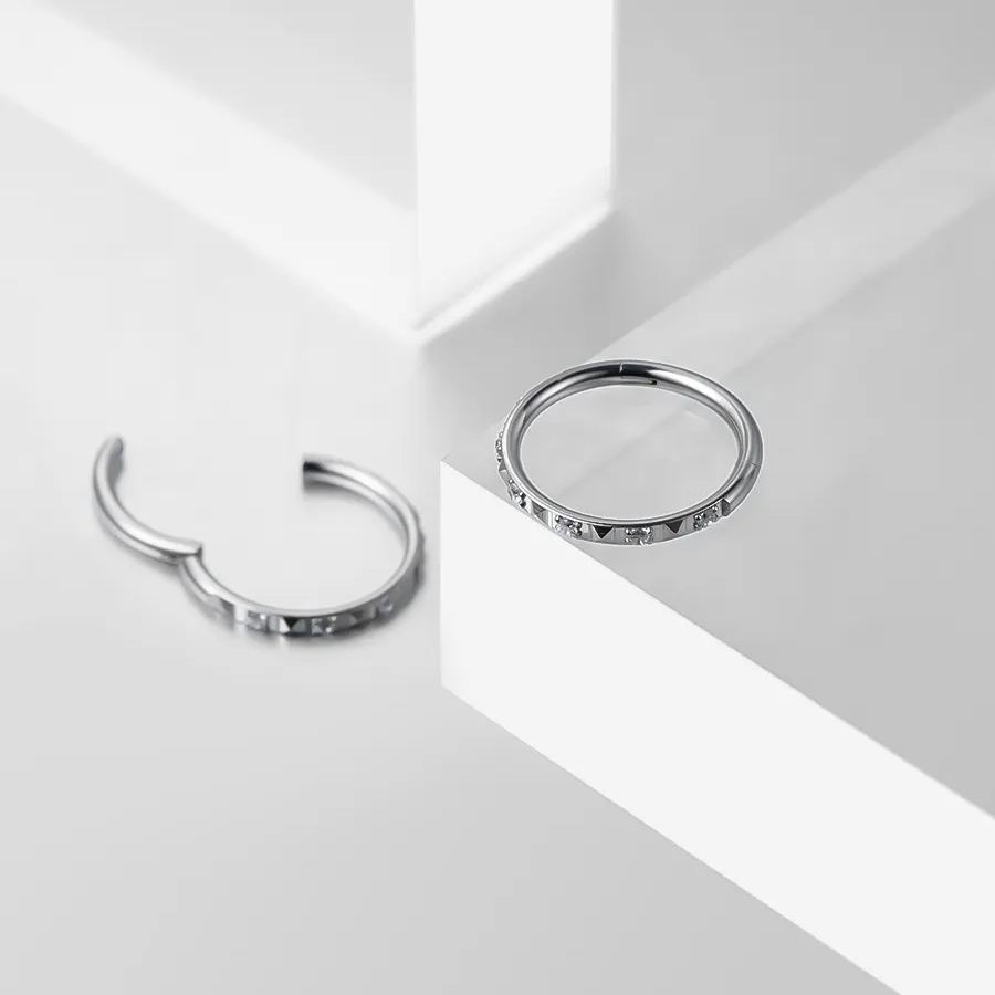 GEOMETRIC HARMONY TITANIUM SEPTUM CLICKER