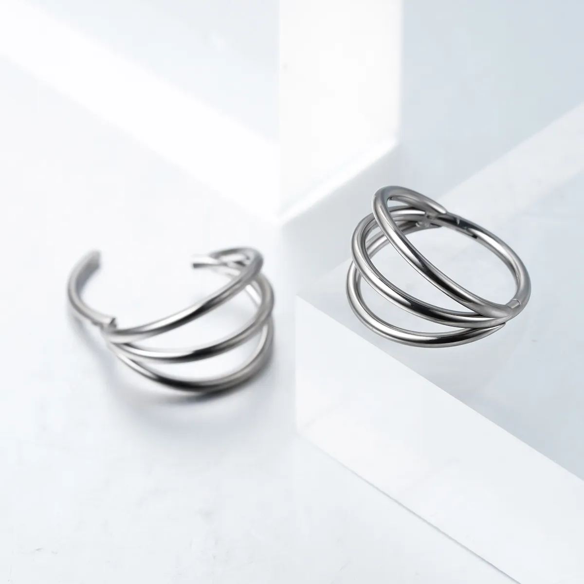 PHILOSOPHICAL TRIO TITANIUM SEPTUM CLICKER