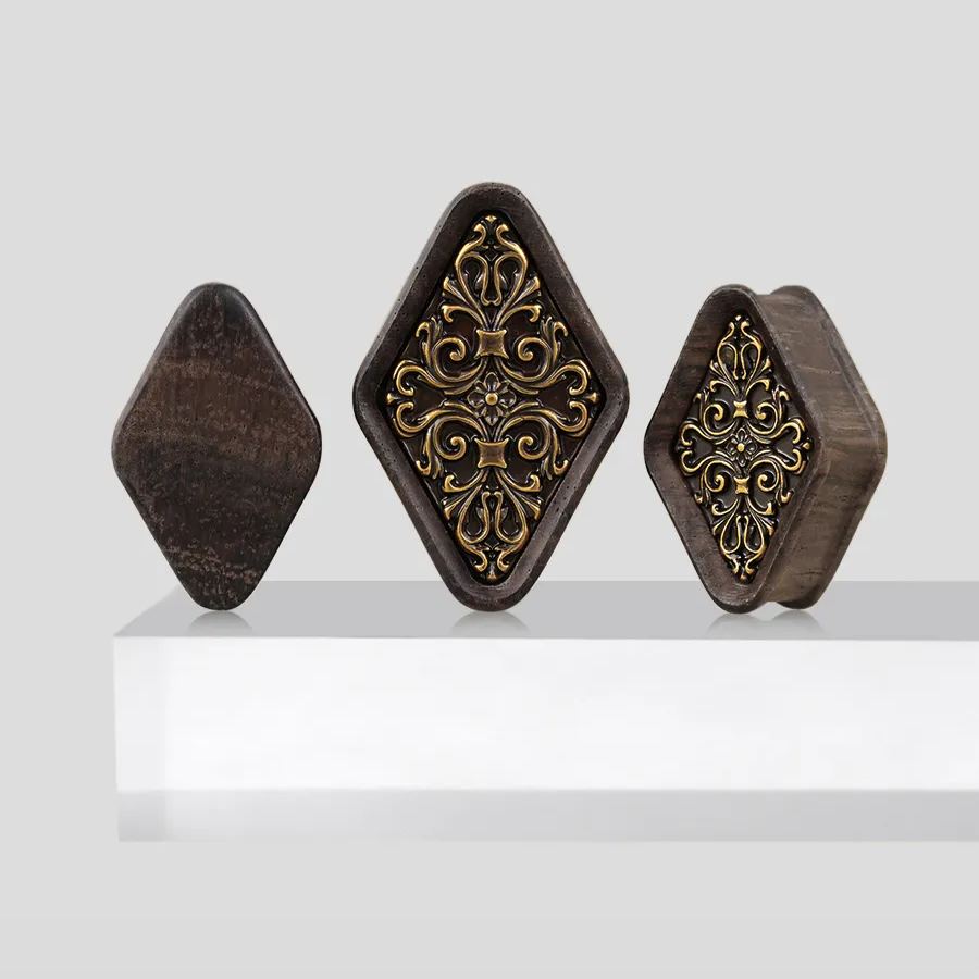 BAROQUE EMBLEM PLUGS