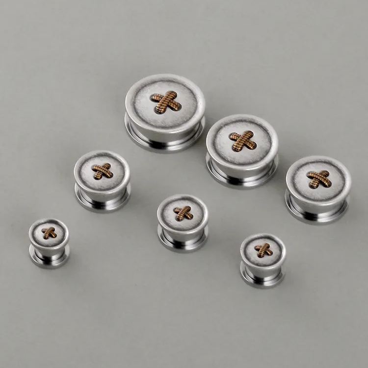 Prises bouton vintage