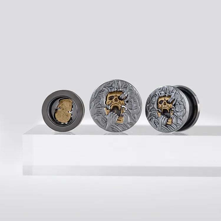 HAUNTED SKULL PLUGS