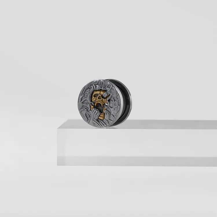 HAUNTED SKULL PLUGS
