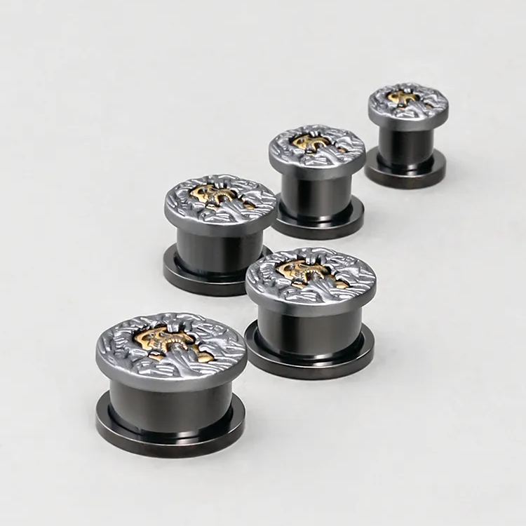 HAUNTED SKULL PLUGS