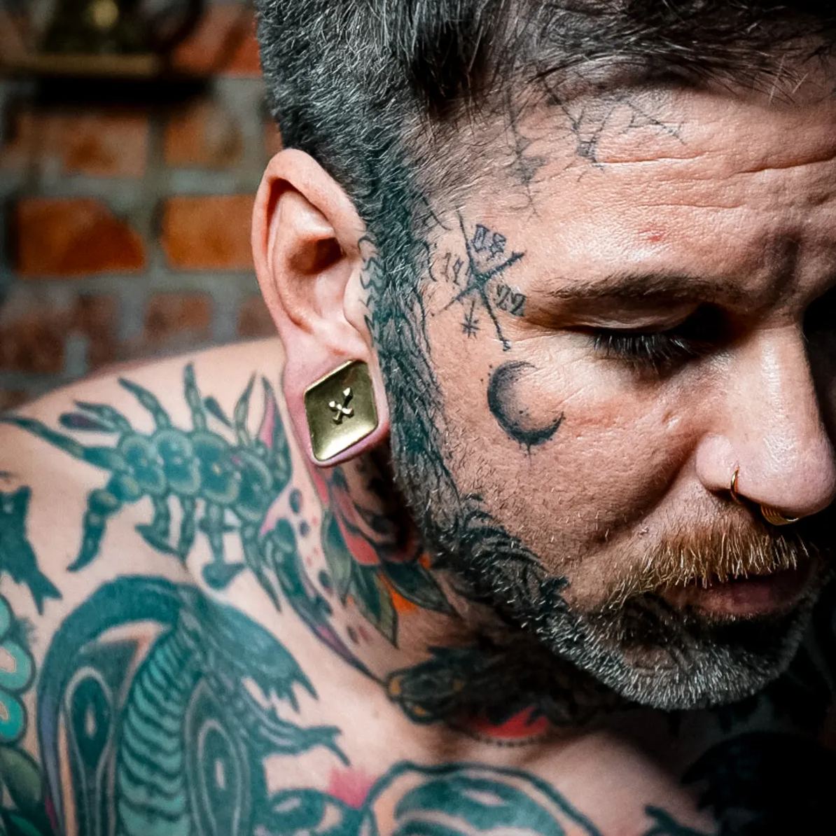 GOTHIC CROSS PLUGS