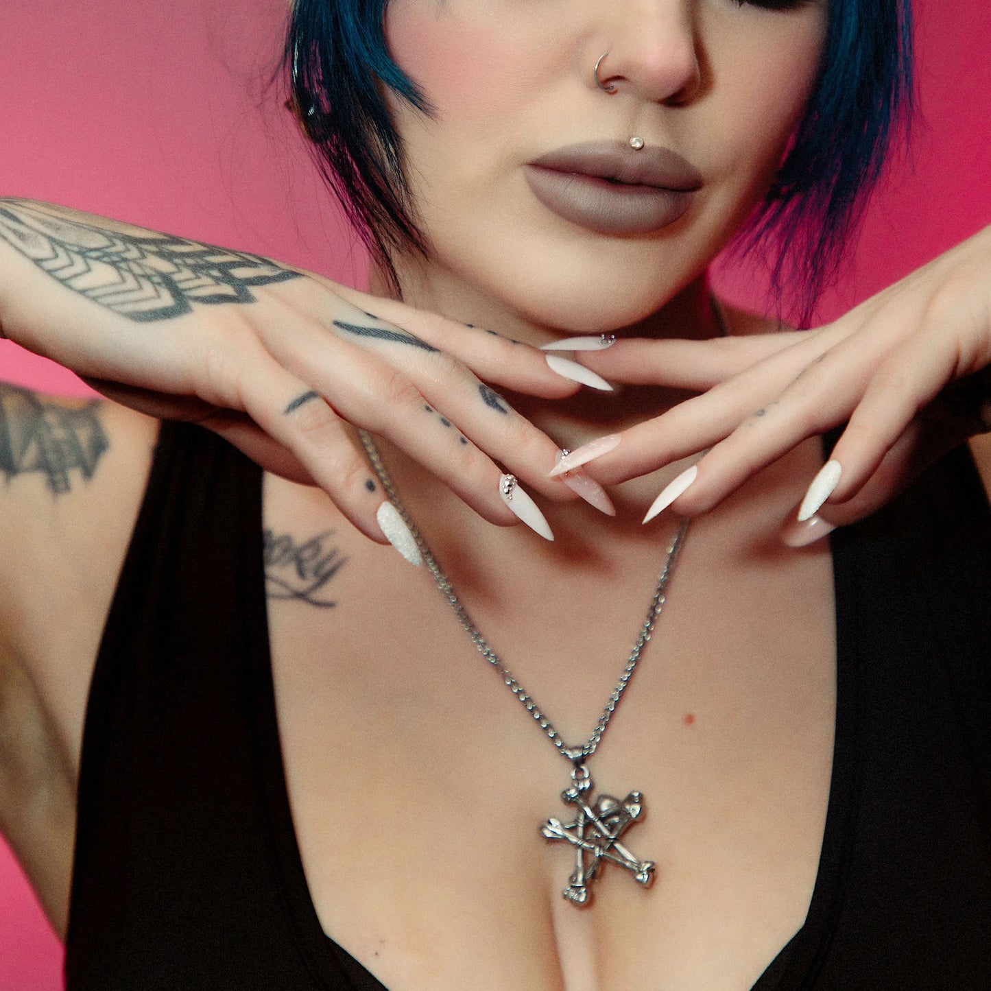 STELLAR BLOSSOM NECKLACE
