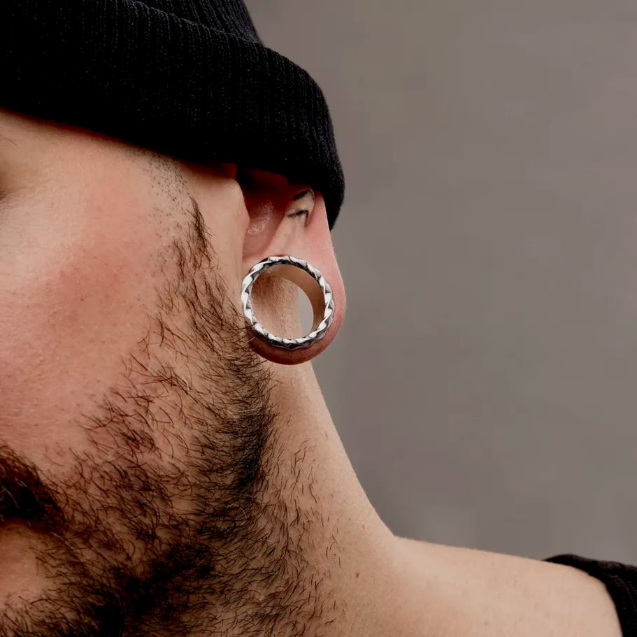 TIMELESS TWIST TUNNELS