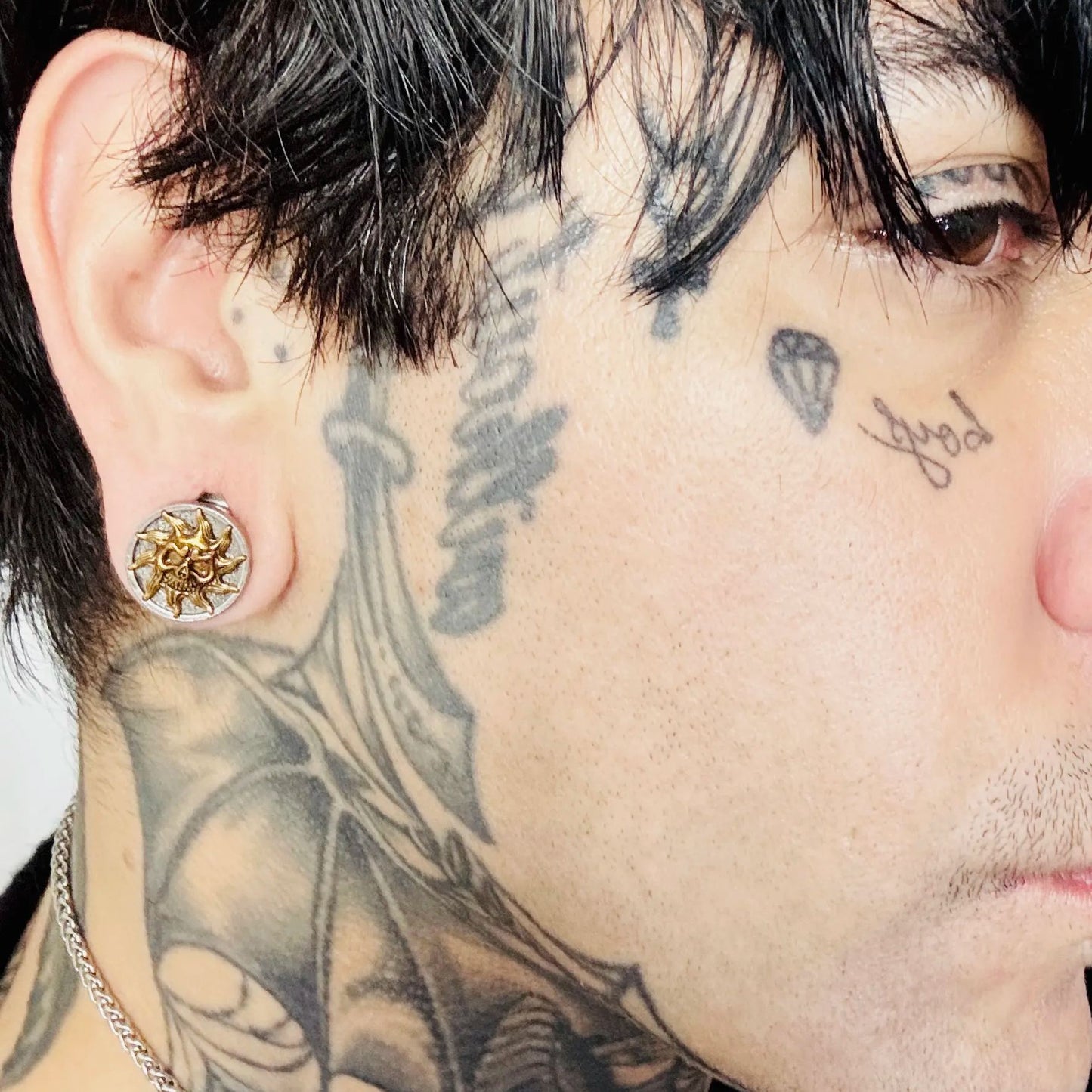 ASTRAL SKULLS PLUGS