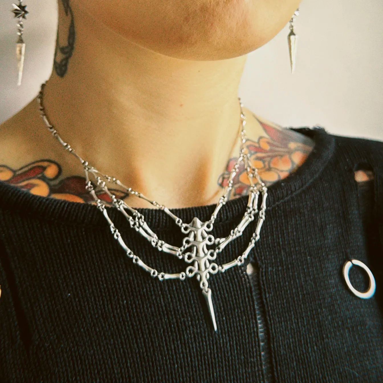 MYSTIC SPINE NECKLACE