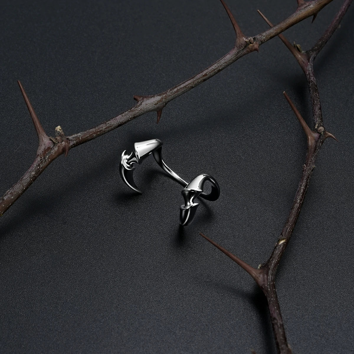 SPINE EDGE LIP CUFF