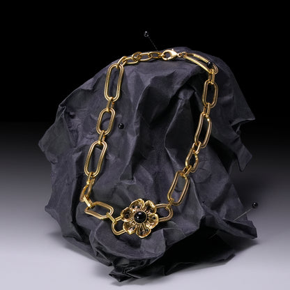 BOUND BLOOM CHOKER