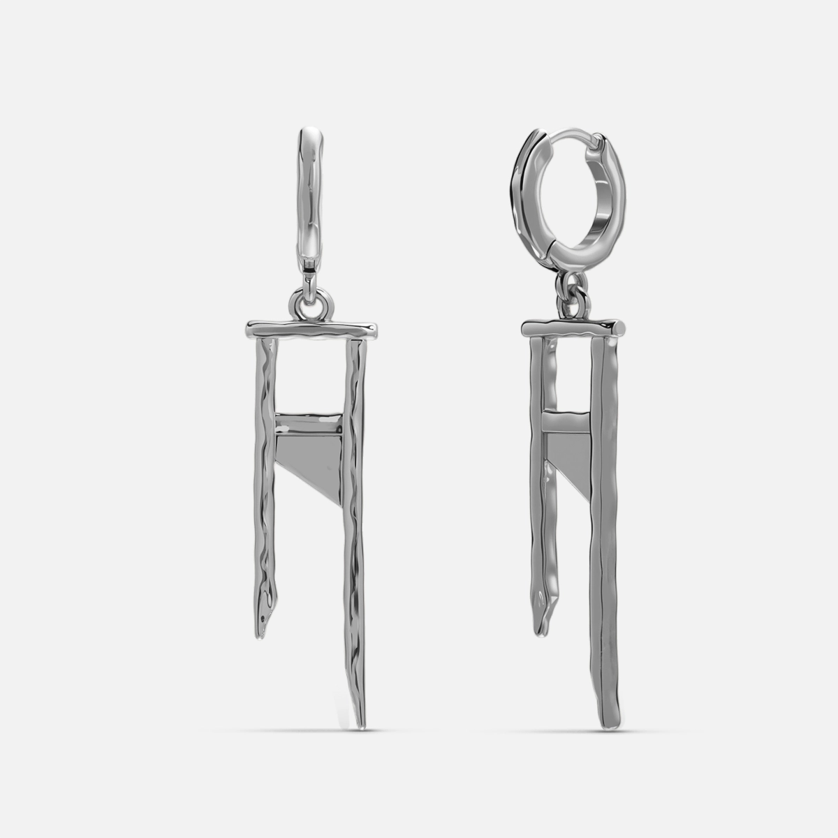 CHIC GUILLOTINE EARRINGS