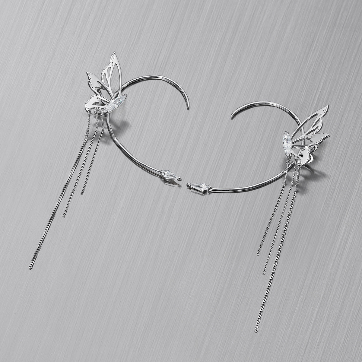 RENAISSANCE-GITTER-OHRMANSCHETTEN