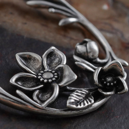 BLOSSOMING VINE EARRINGS