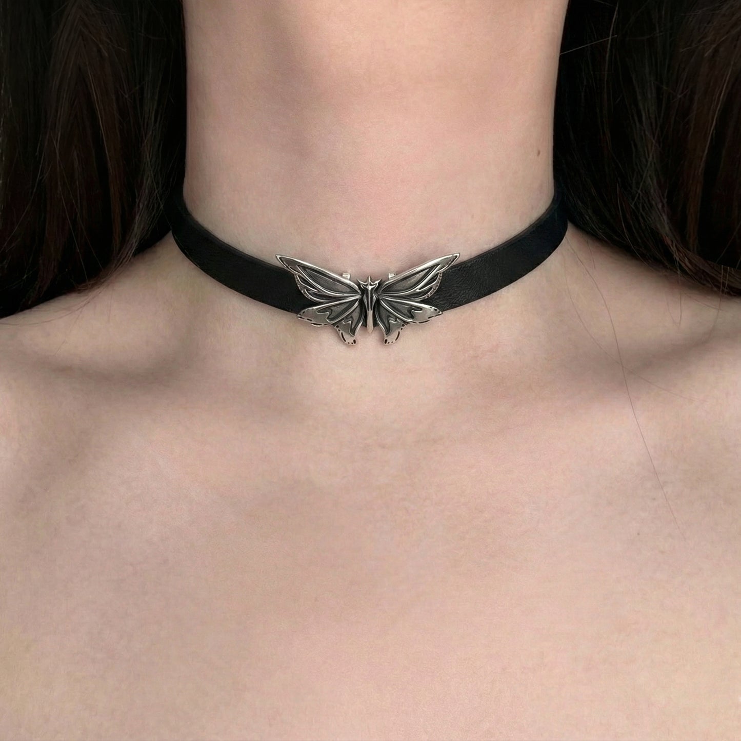 ETERNAL MOTH CHOKER