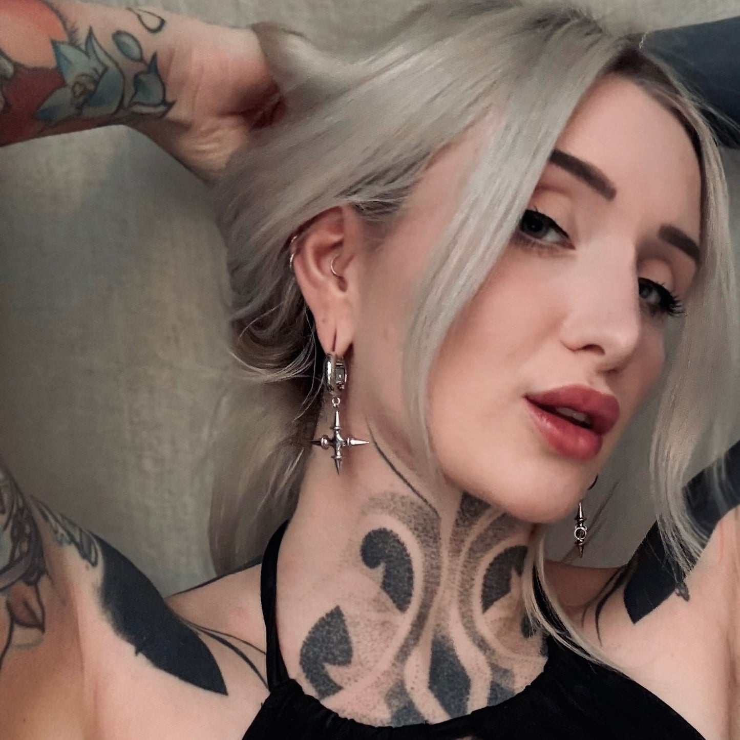 SPIKE CROSS EARRINGS