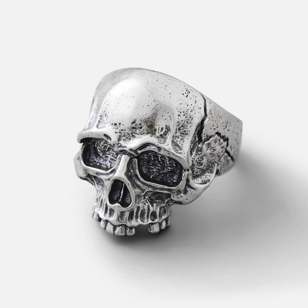 MEMENTO MORI SKULL RING