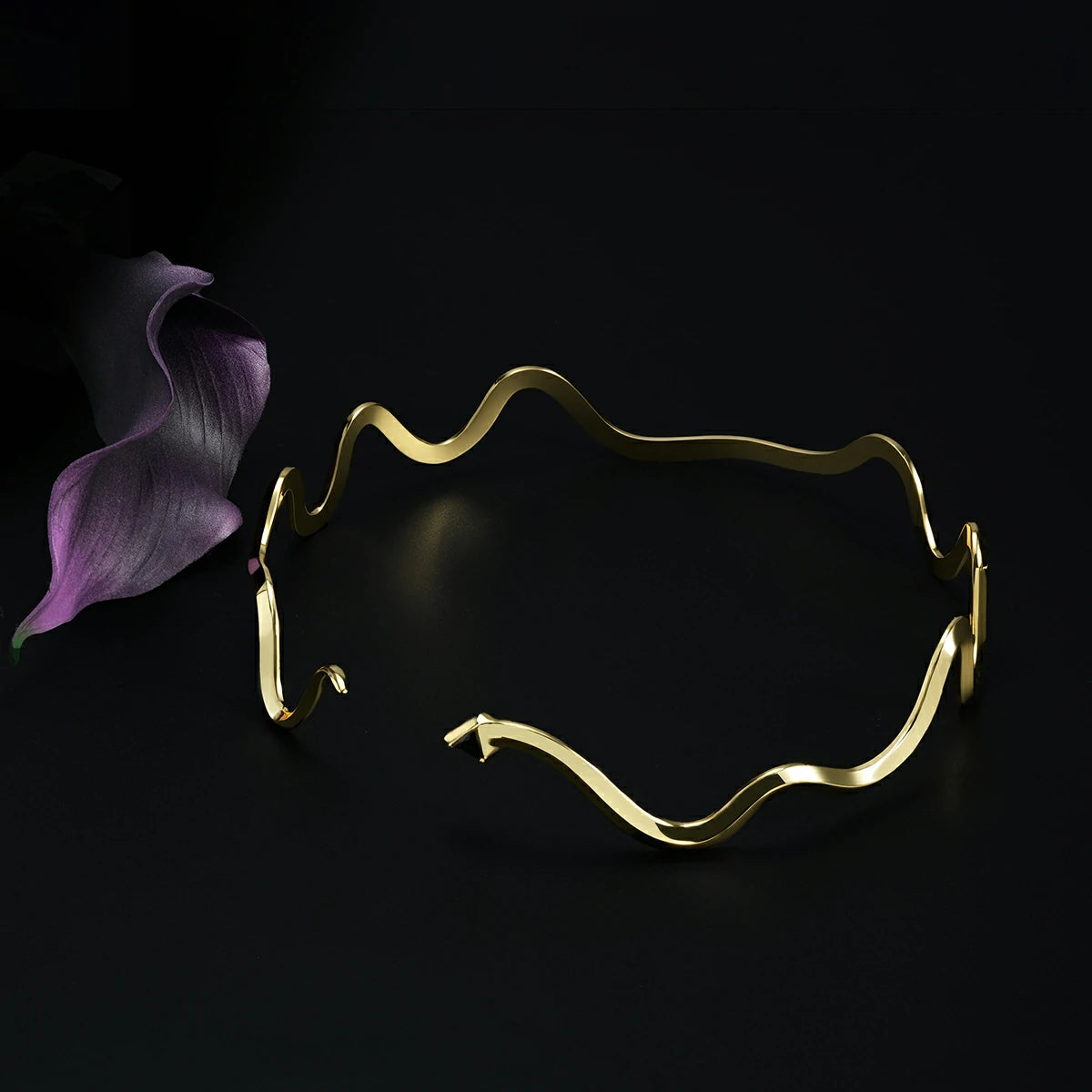 SERPENT CONTOUR CIRCLET