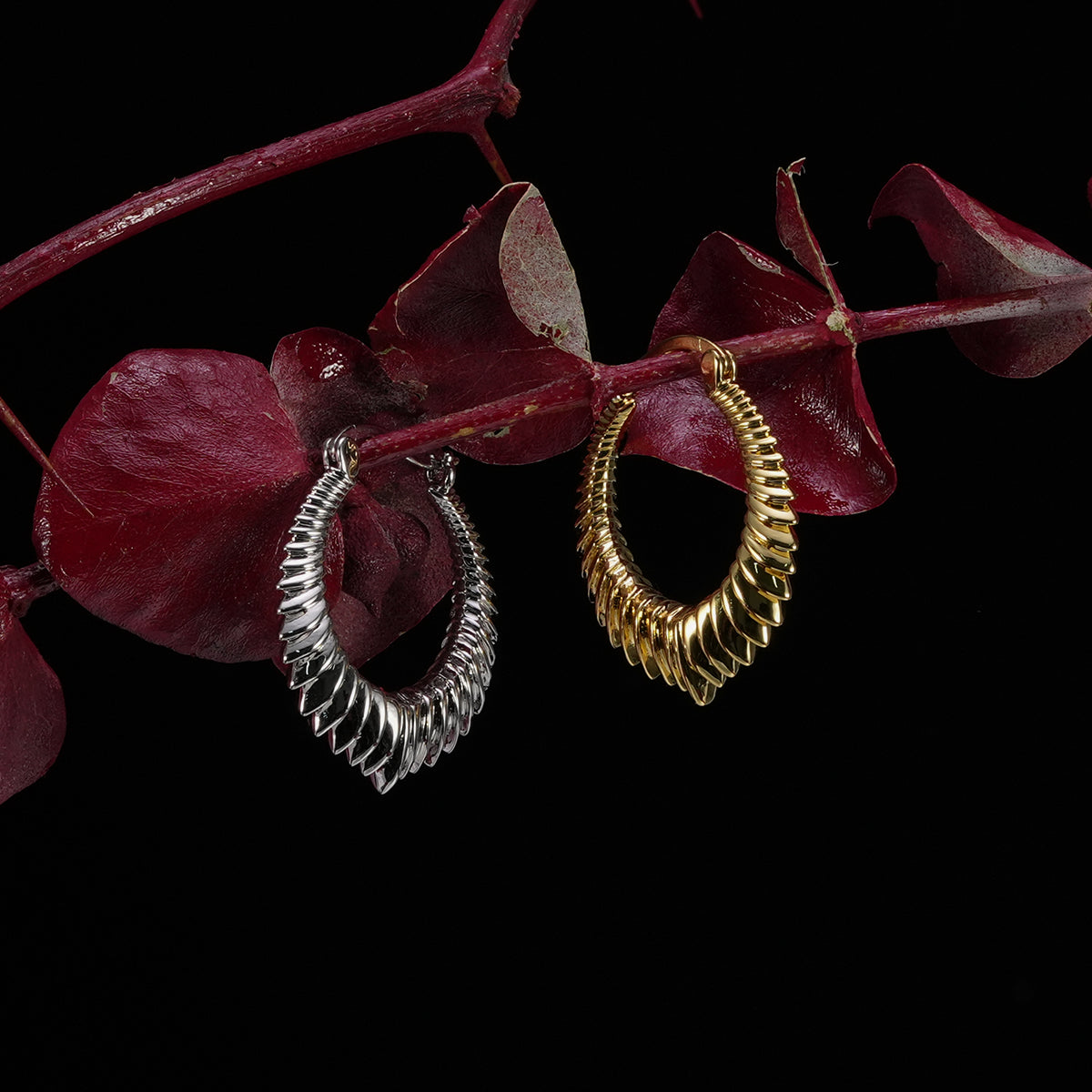 SPINE HALO EARRINGS