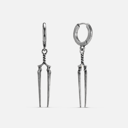LONGINUS TWIN SPEAR EARRINGS