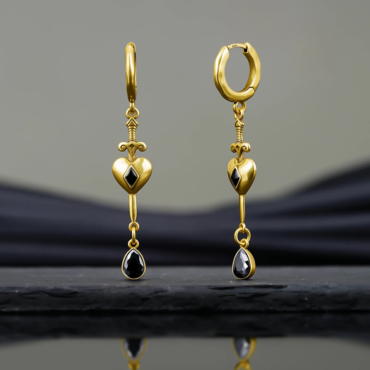 HEARTPIERCER EARRINGS