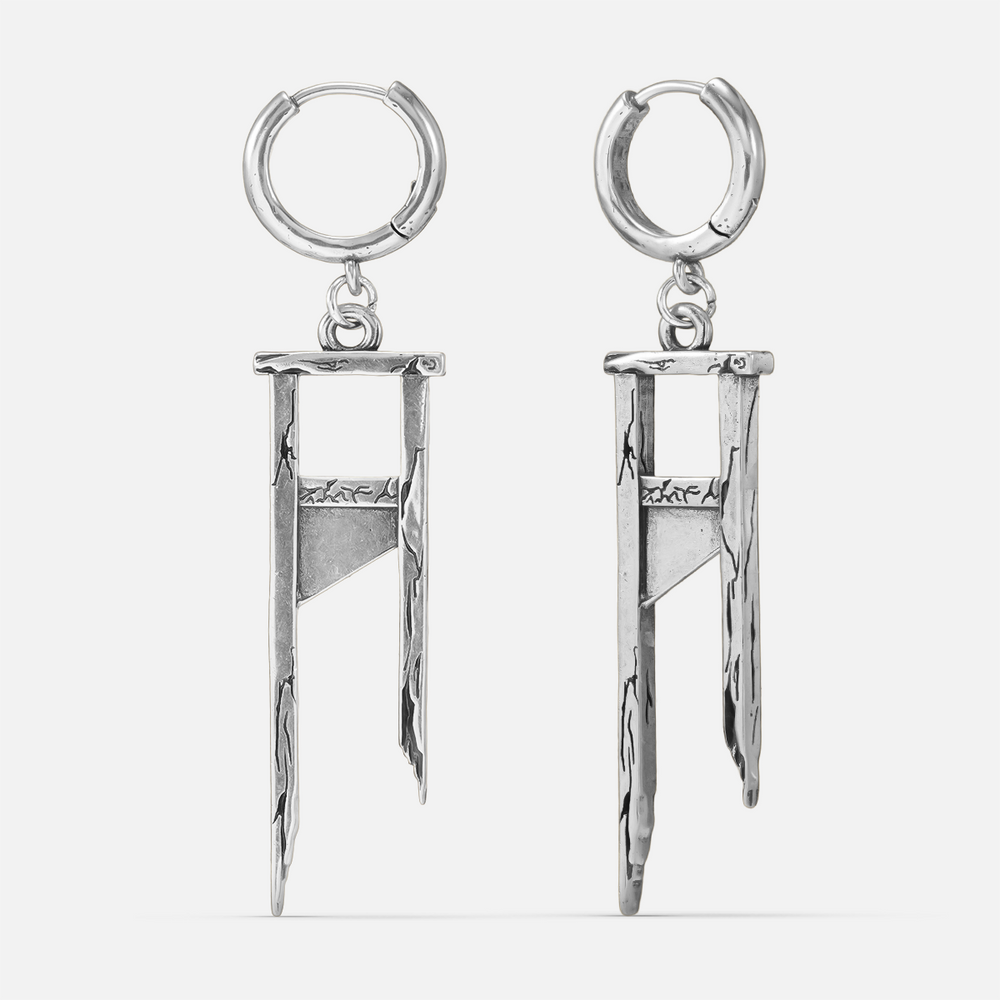 CHIC GUILLOTINE EARRINGS