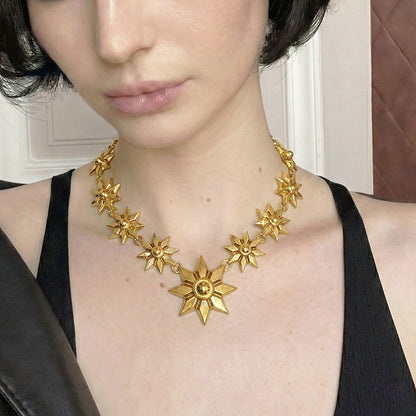 PUNK BLOOM NECKLACE