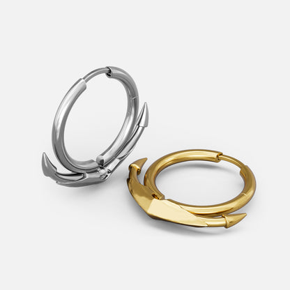 JOINT CLAW EARRINGS