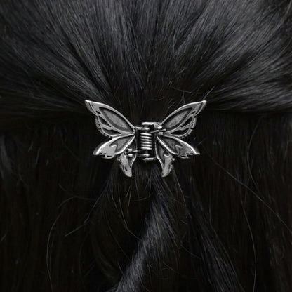 ETERNAL MOTH CLAW CLIP