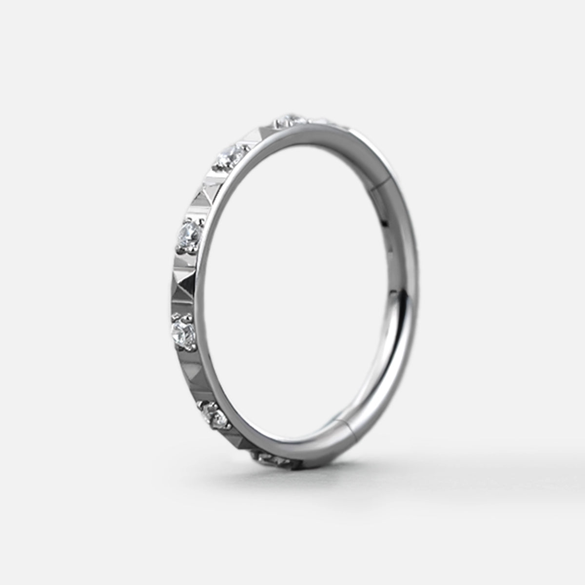 GEOMETRIC HARMONY TITANIUM SEPTUM CLICKER