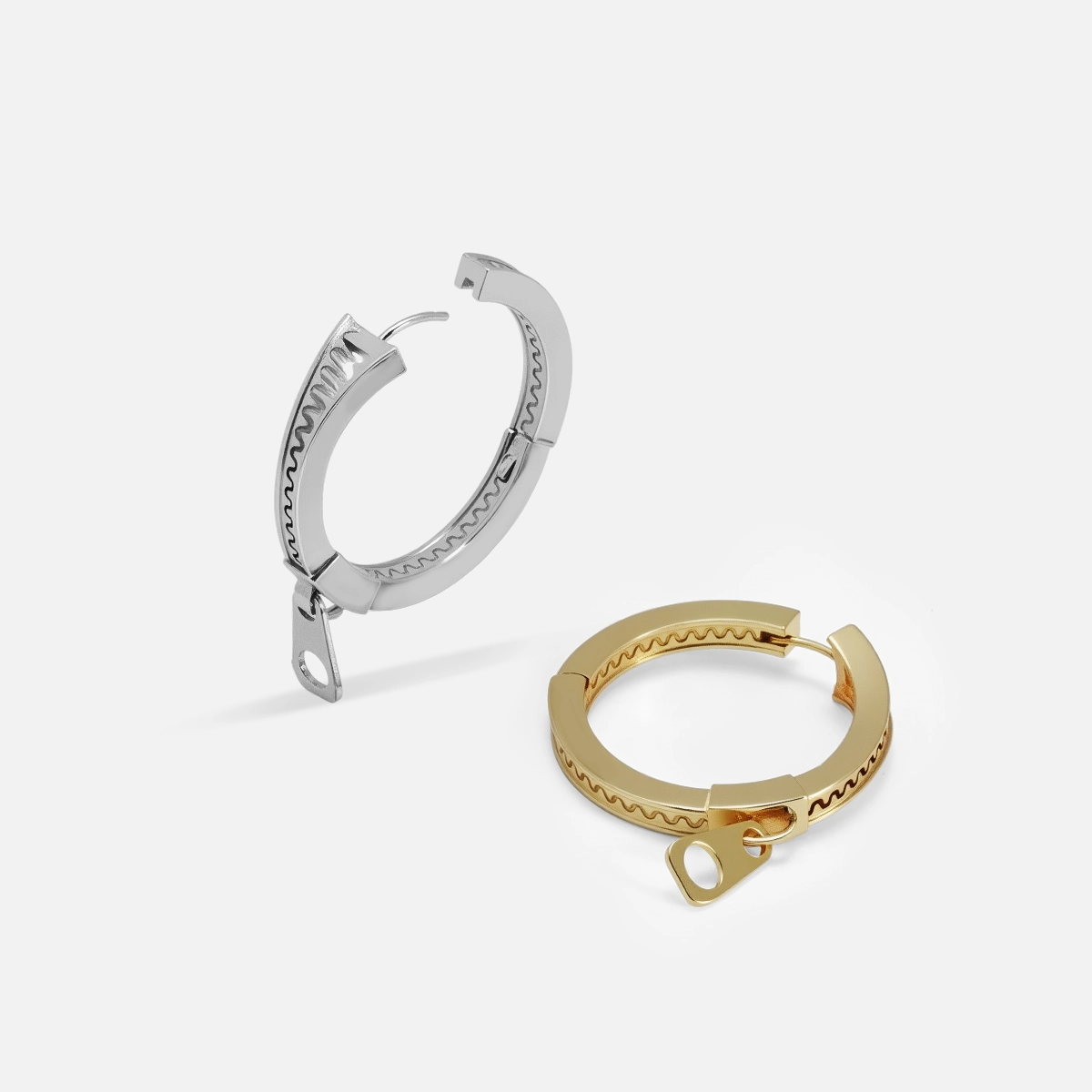 ZIPPER LOOP EARRINGS