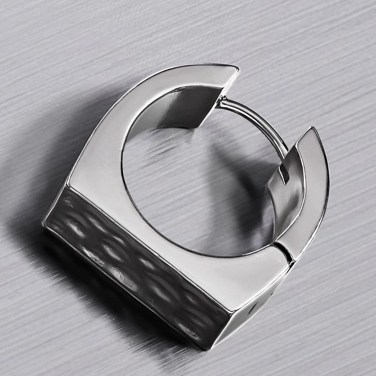 MODERN HOOP EARRINGS