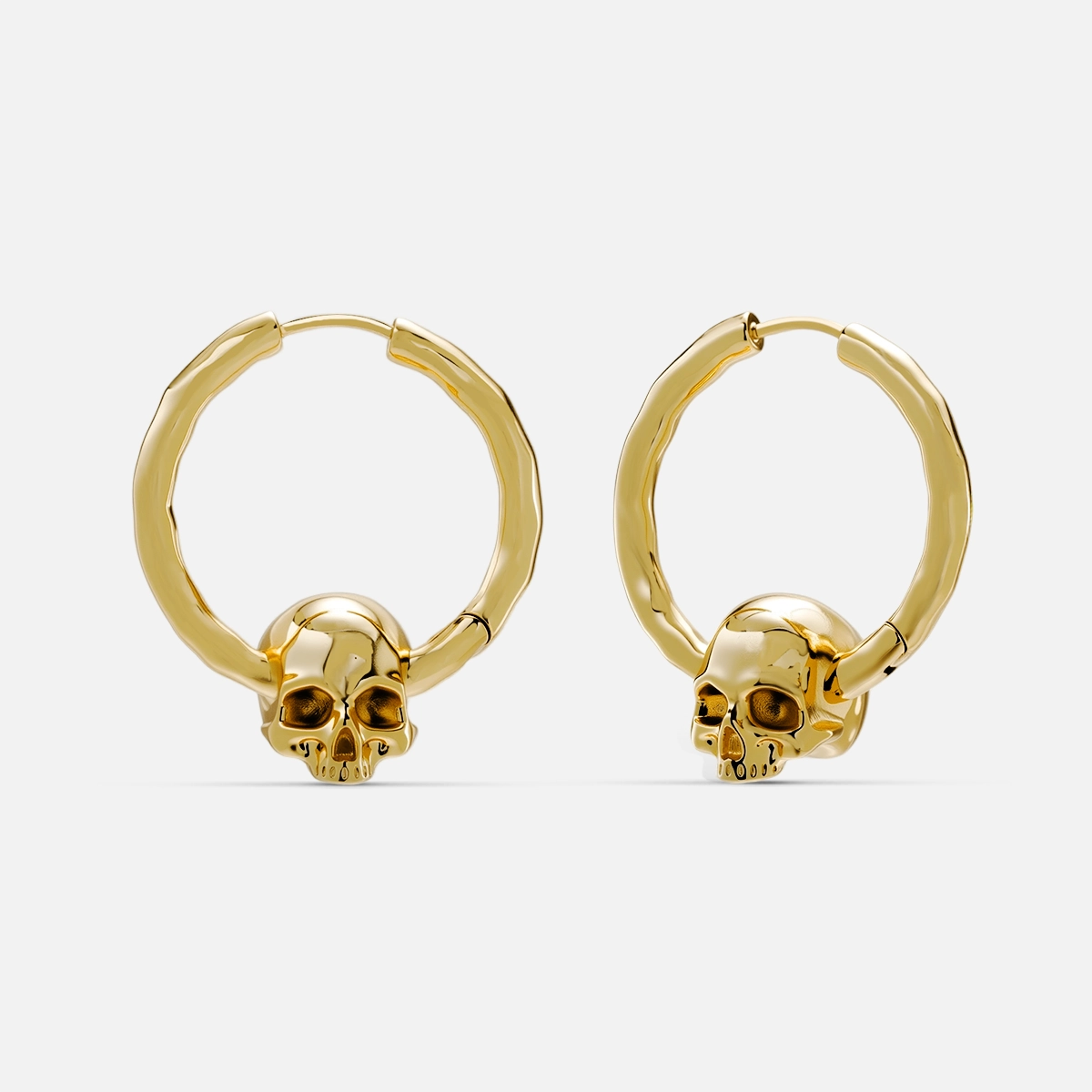 BRAVE SKULL EARRINGS