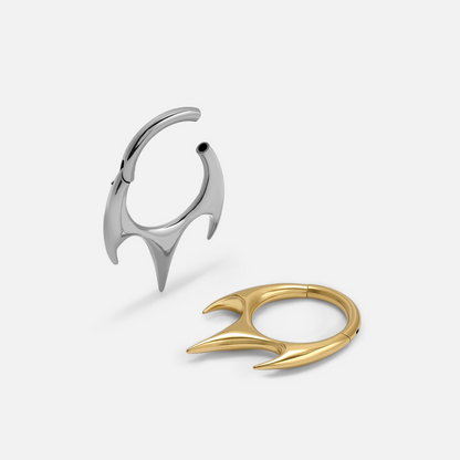 FOCUSED FANG CLICKER