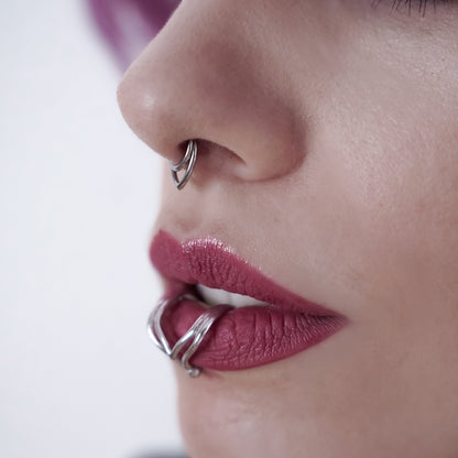 MINIMALIST CHIC SEPTUM CLICKER