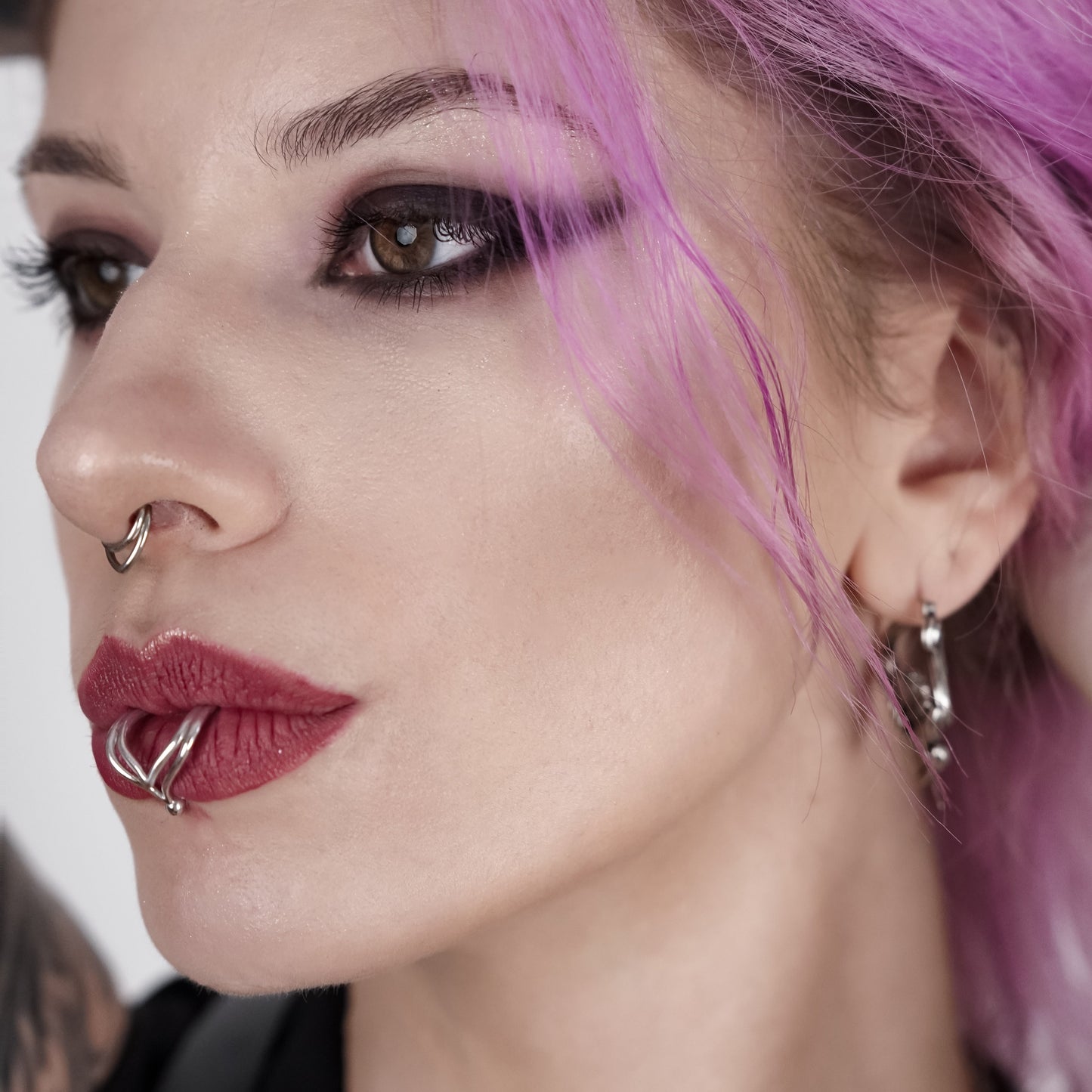 MINIMALIST CHIC SEPTUM CLICKER