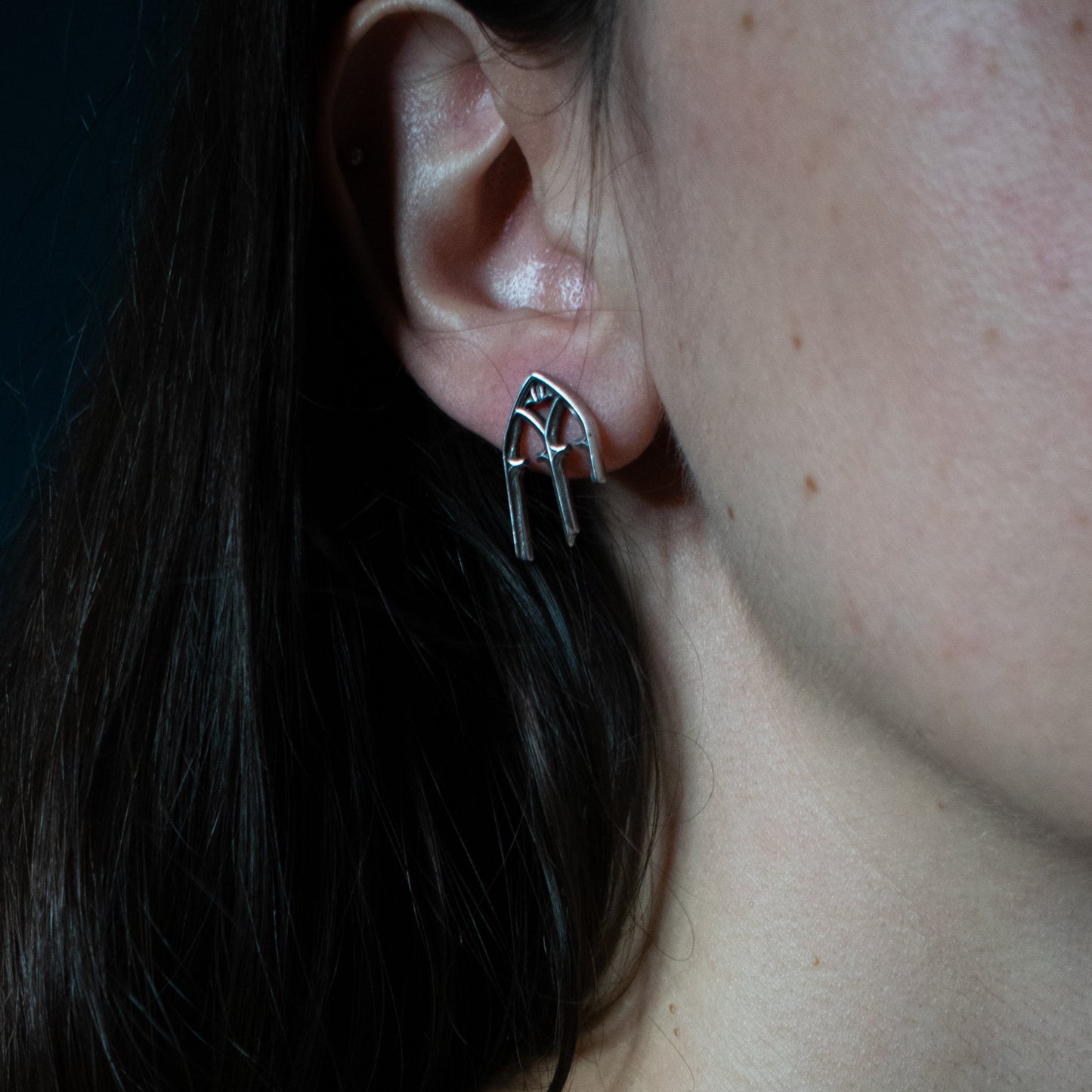 GOTHIC ARCH ELEGANCE STUD EARRINGS
