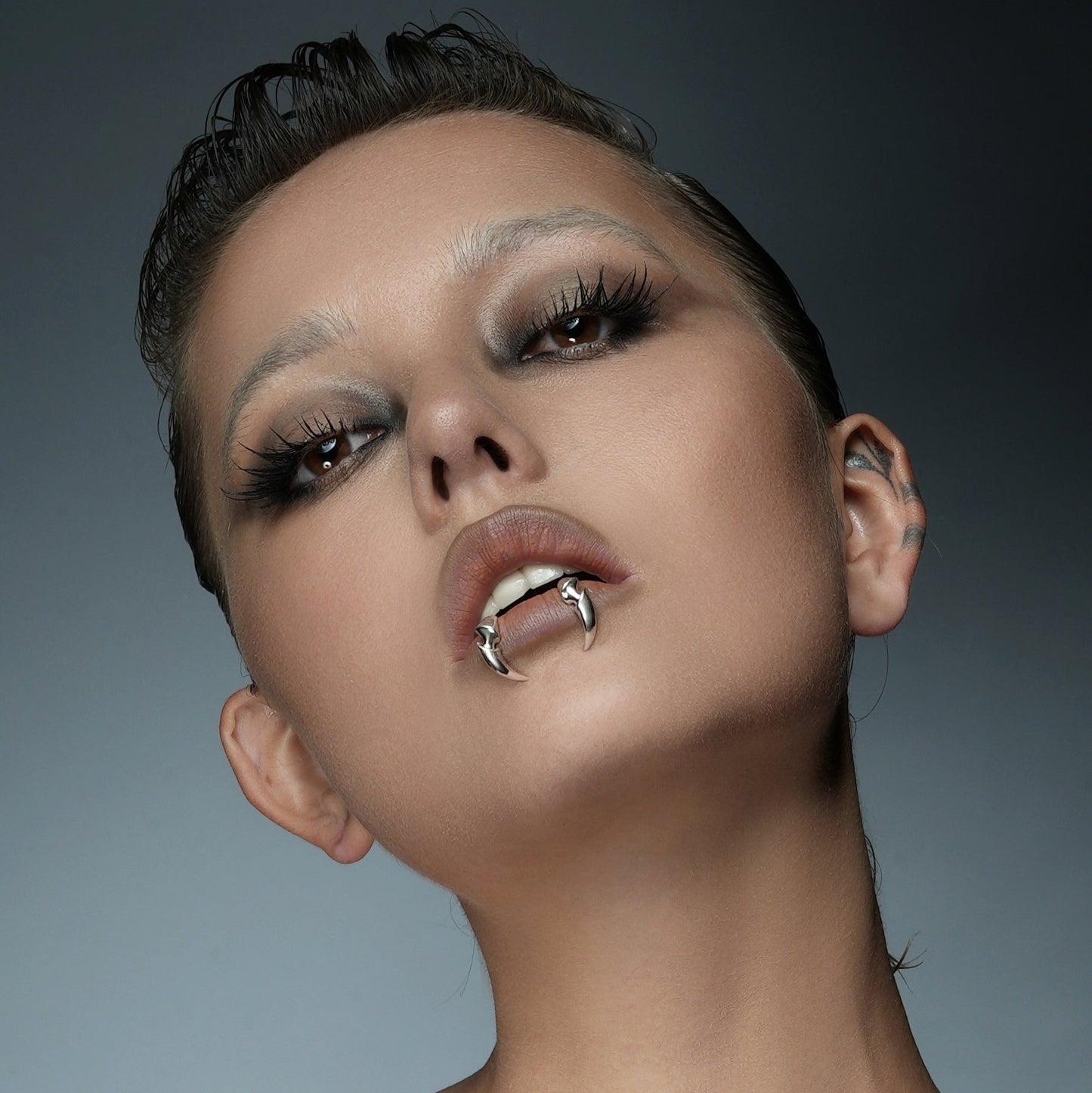 SPINE EDGE LIP CUFF
