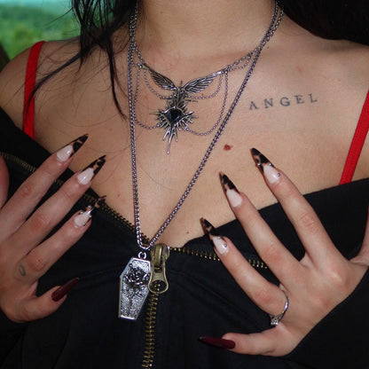 ETERNAL ROSE NECKLACE