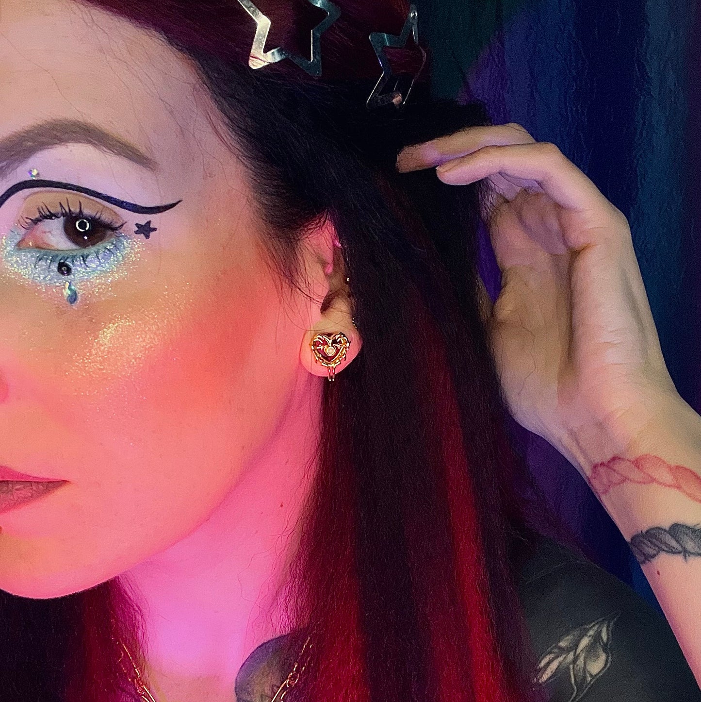 THORNED HEART TUNNELS