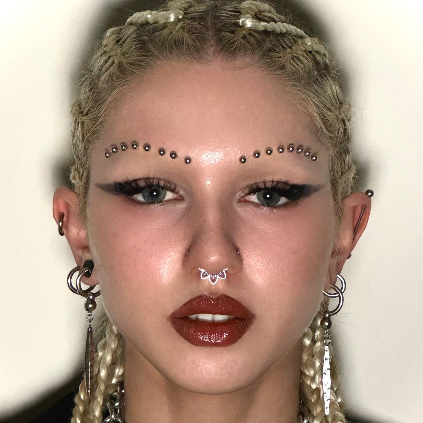 CHIC BLOSSOM SEPTUM CLICKER