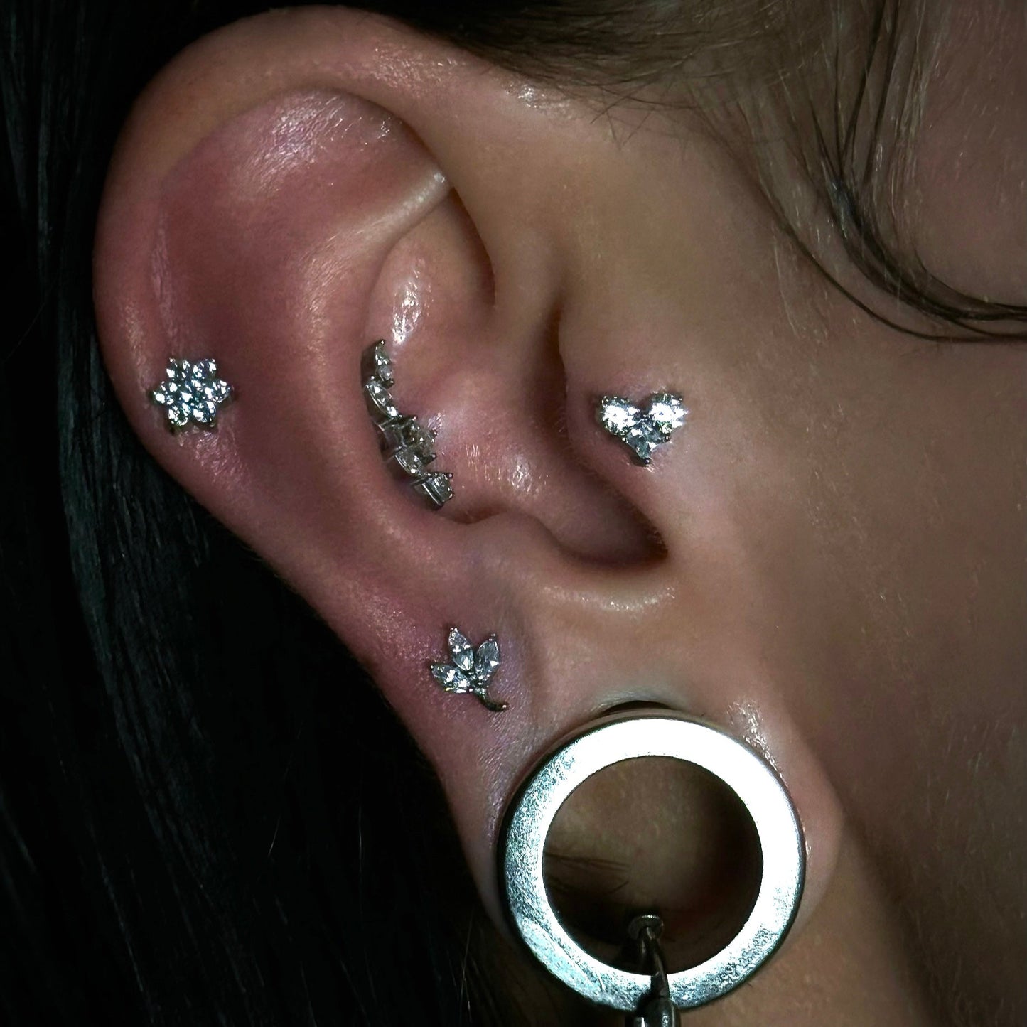 LEAF FLAT BACK STUD