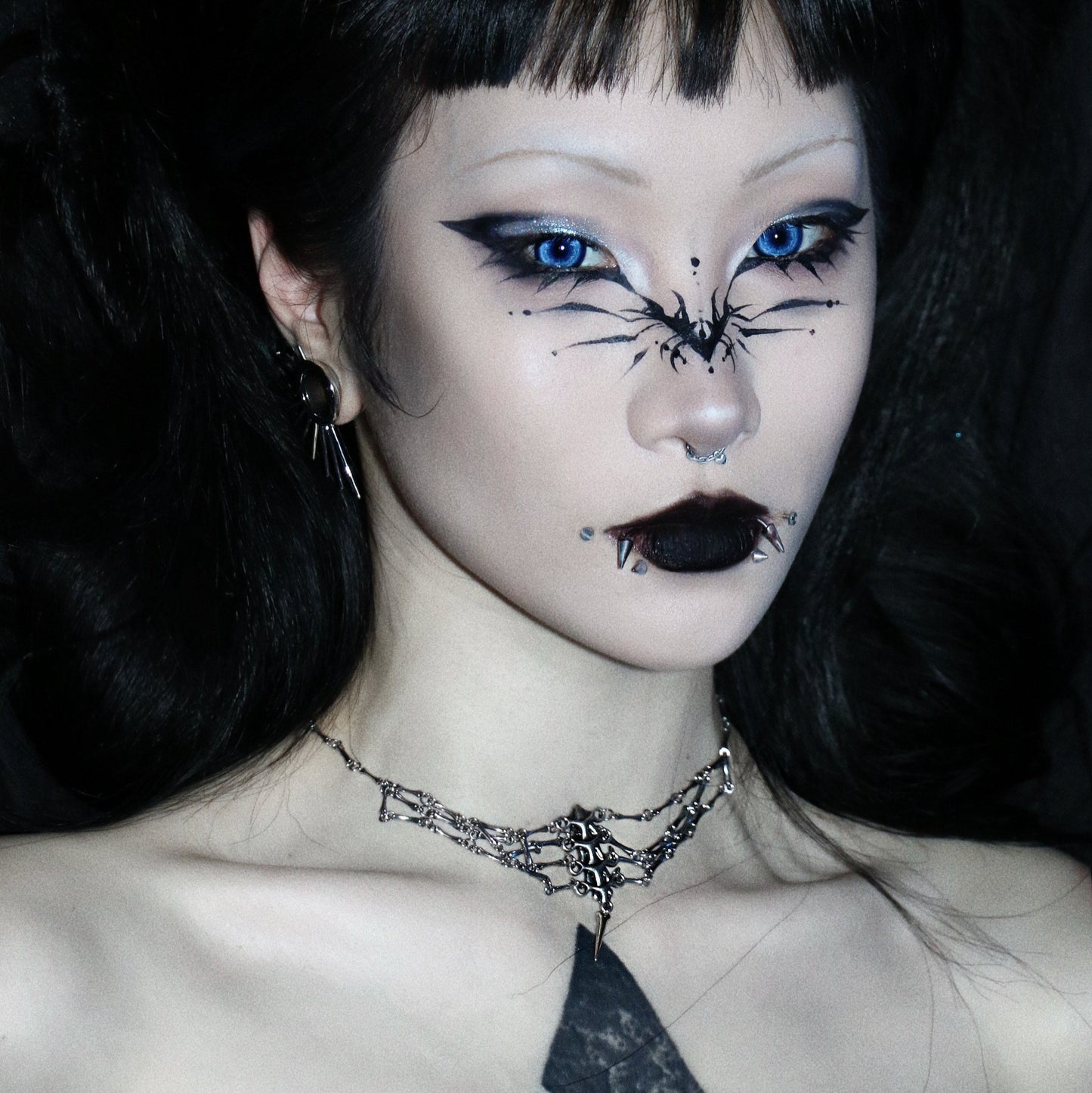 MYSTIC SPINE NECKLACE