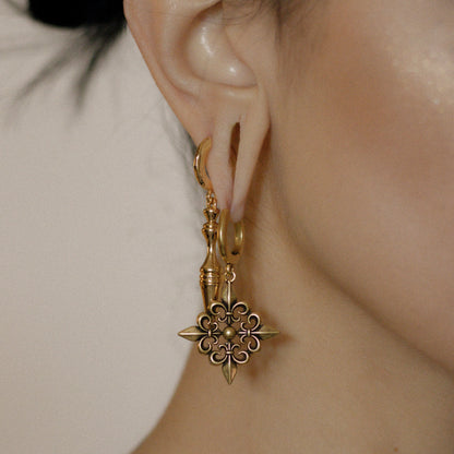 FLEUR-DE-LIS ELEGANCE EARRINGS