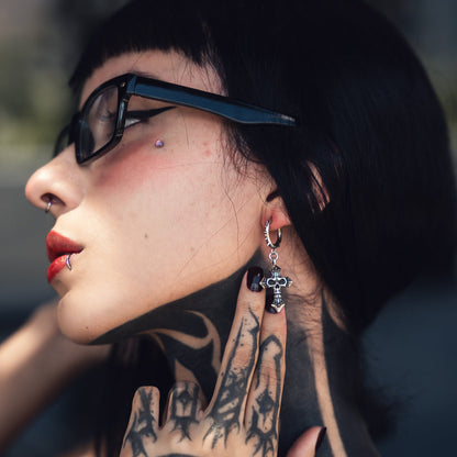 GOTHIC REBIRTH SKULL EARRINGS